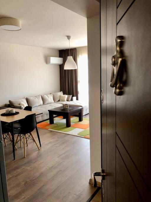 Luxury Apartment Пазарджик Экстерьер фото
