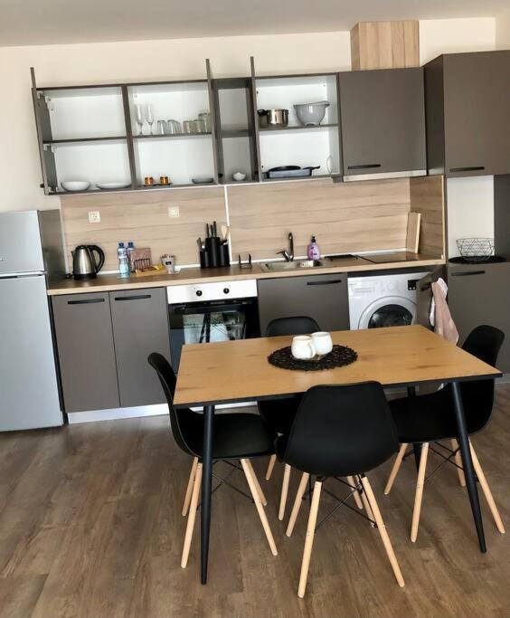 Luxury Apartment Пазарджик Экстерьер фото