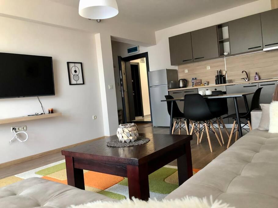 Luxury Apartment Пазарджик Экстерьер фото